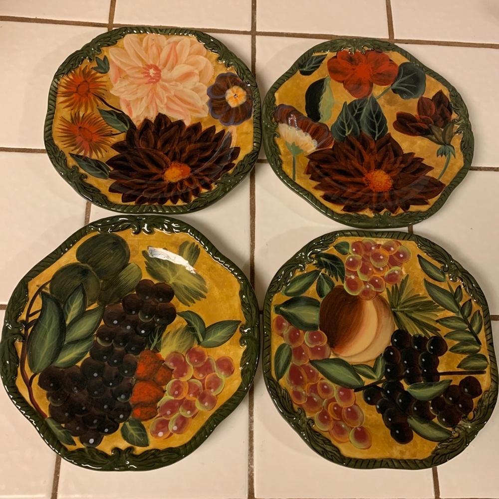 Vintage, collectible Raymond Waites plates